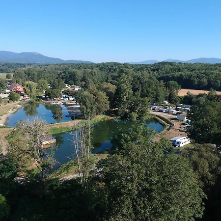 Camping Alsace Les Castors Burnhaupt-le-Haut Exteriör bild