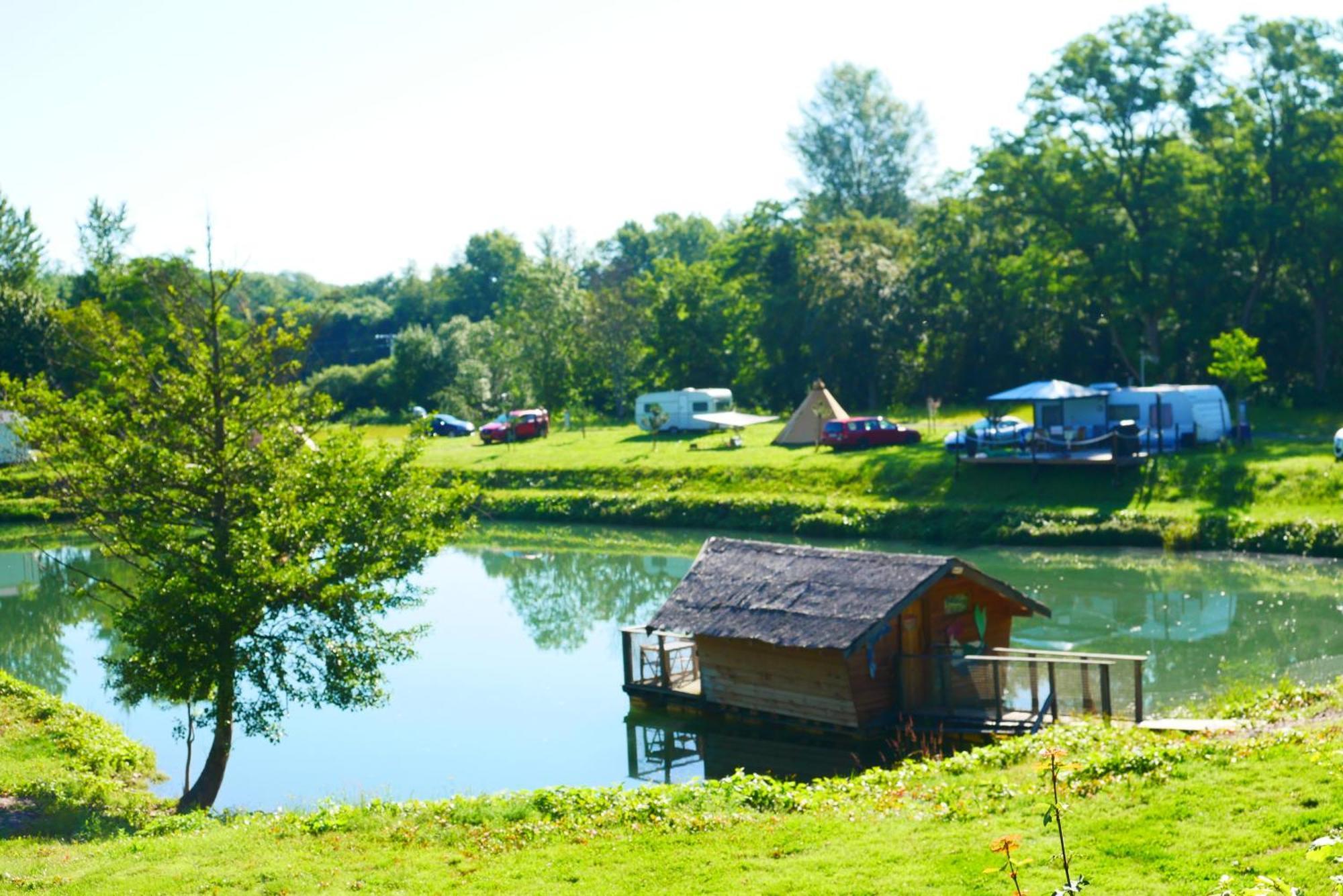 Camping Alsace Les Castors Burnhaupt-le-Haut Exteriör bild